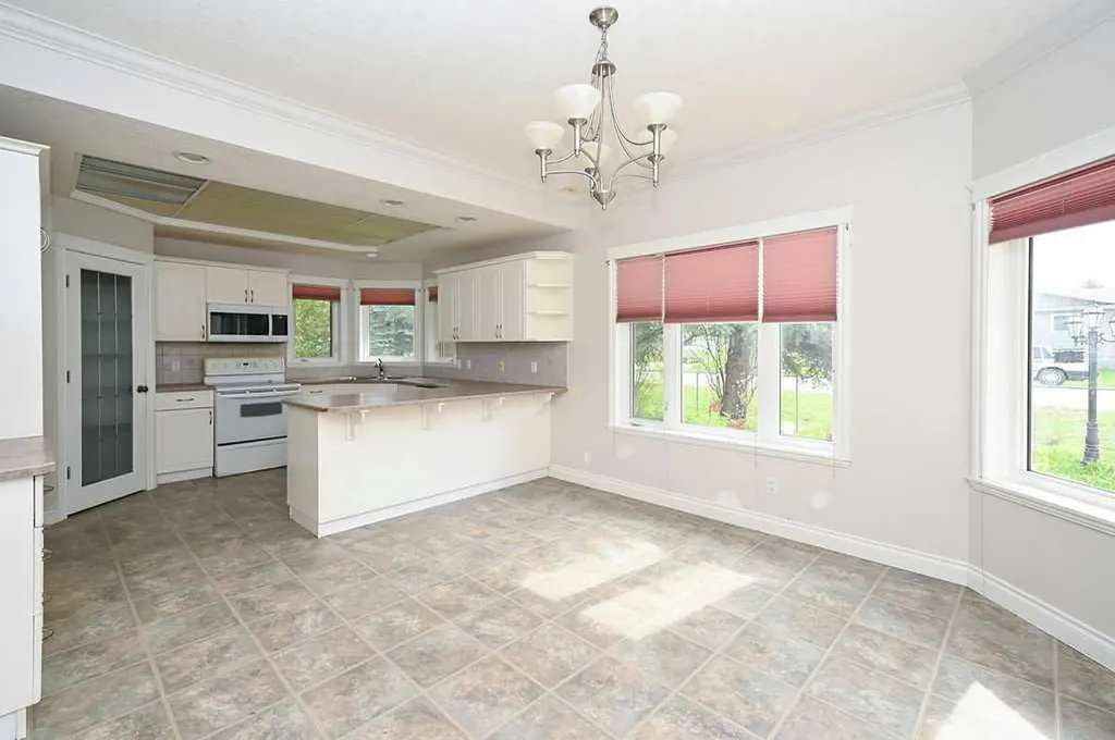 5002 52 Street Colinton AB T0G 0R0