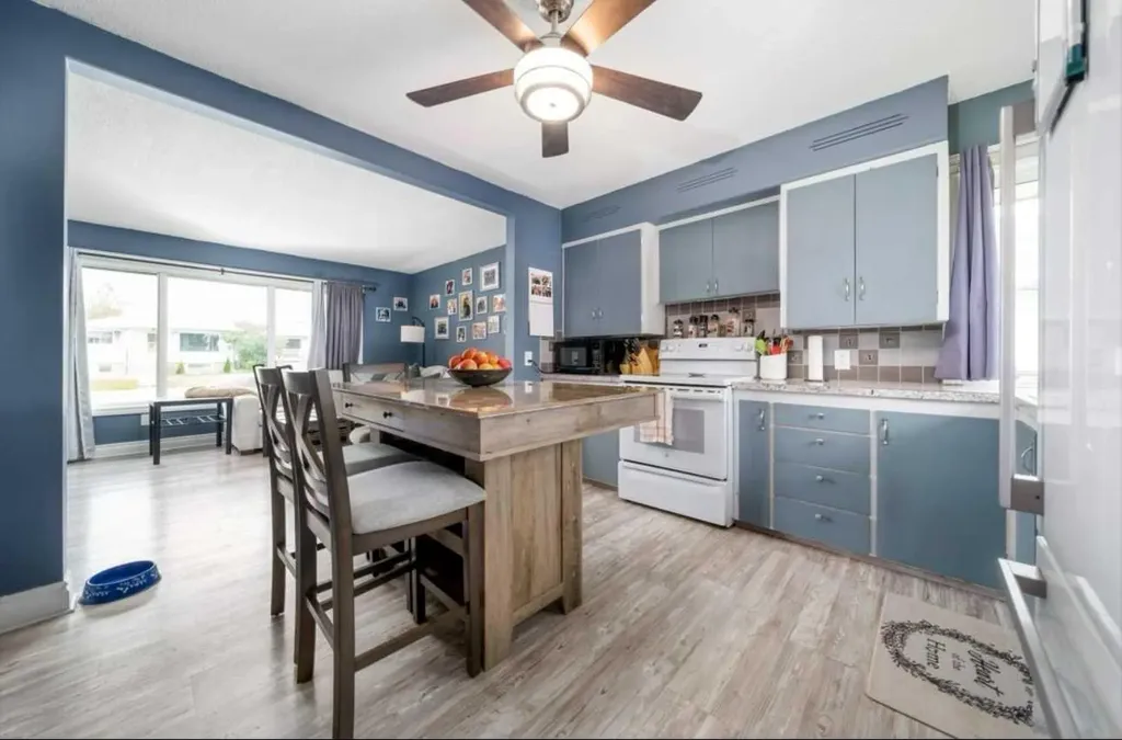 343 10 Street SW Medicine Hat AB T1A 4R6