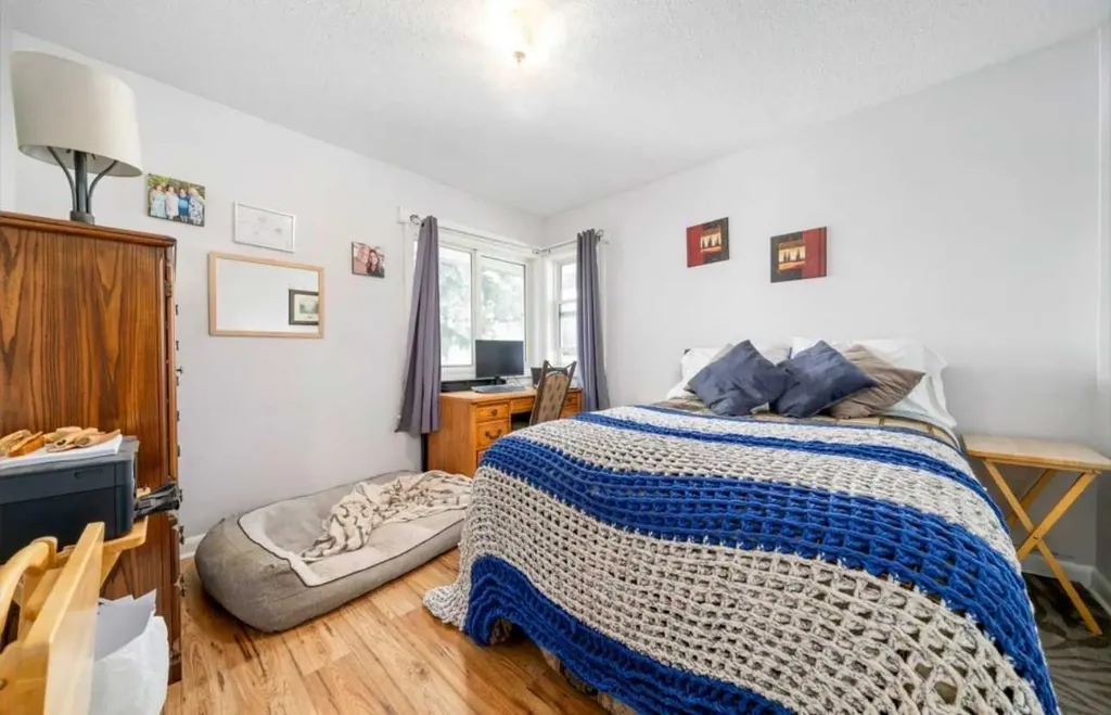 343 10 Street SW Medicine Hat AB T1A 4R6