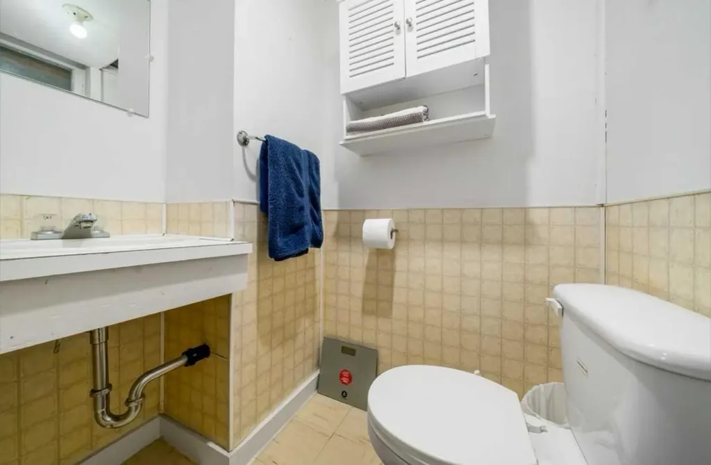 343 10 Street SW Medicine Hat AB T1A 4R6