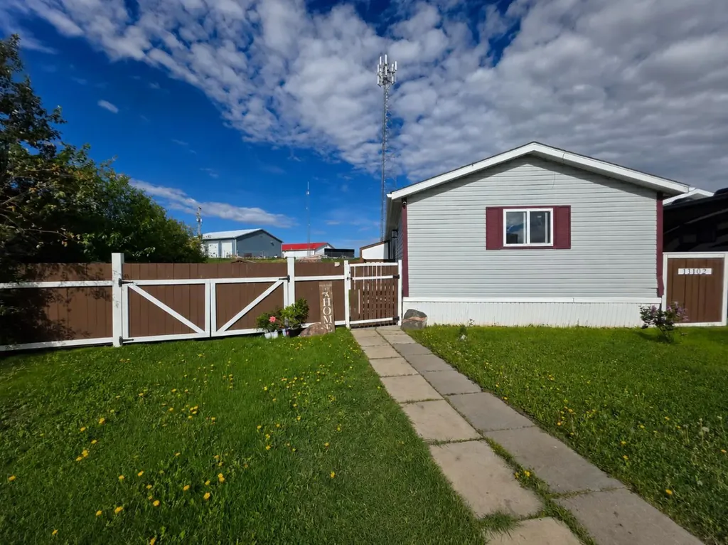 11102 98 Street Clairmont AB T8X 5C9