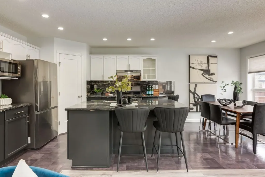82 Hidden Ridge View NW Calgary AB T3A 5V8