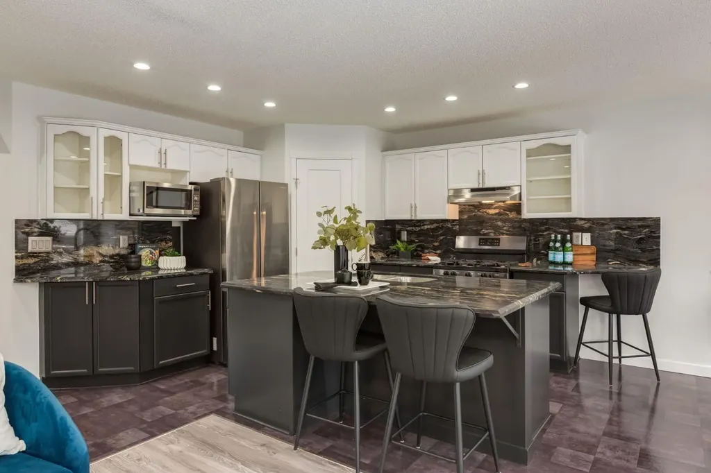 82 Hidden Ridge View NW Calgary AB T3A 5V8
