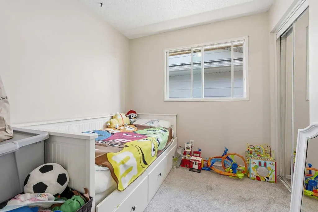 121 Sunbank Way SE Calgary AB T2X 2A5