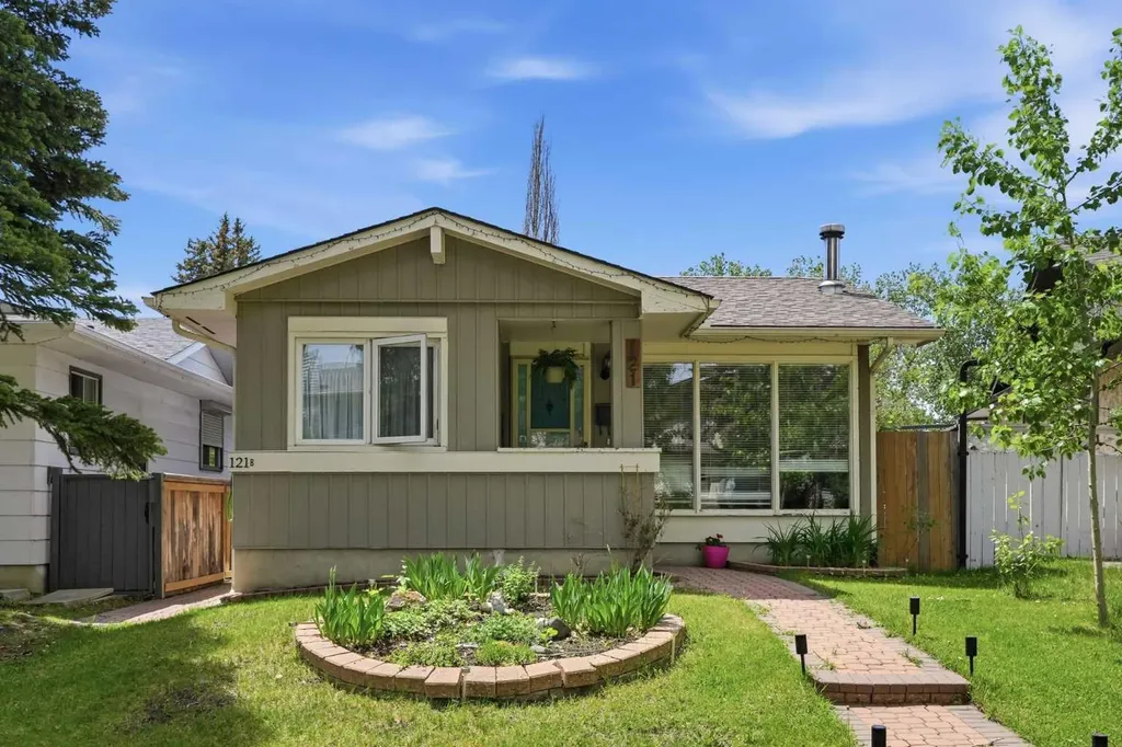 121 Sunbank Way SE Calgary AB T2X 2A5