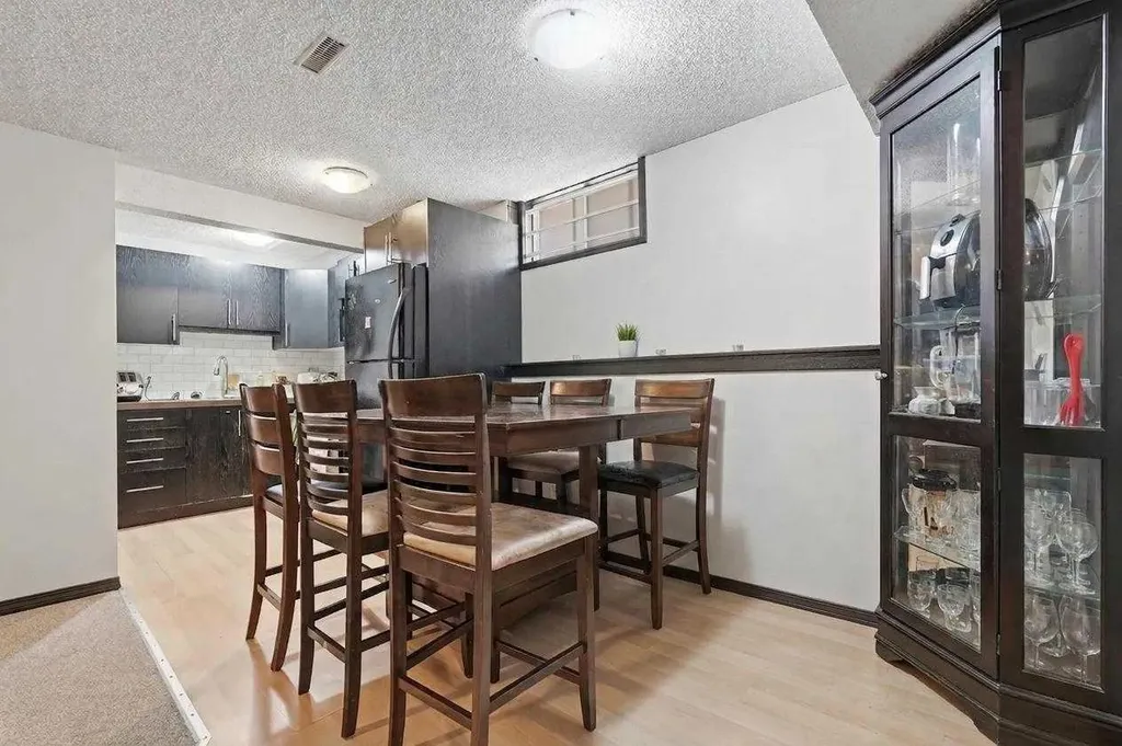 121 Sunbank Way SE Calgary AB T2X 2A5