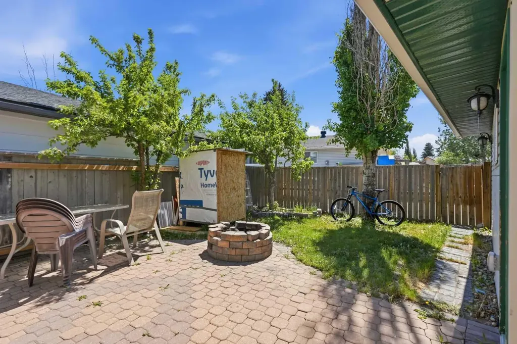 121 Sunbank Way SE Calgary AB T2X 2A5