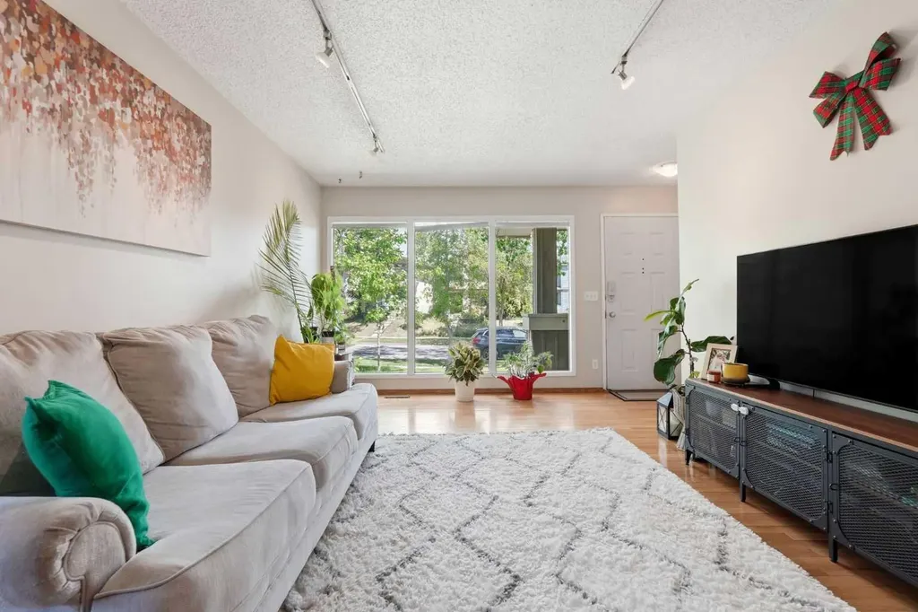 121 Sunbank Way SE Calgary AB T2X 2A5