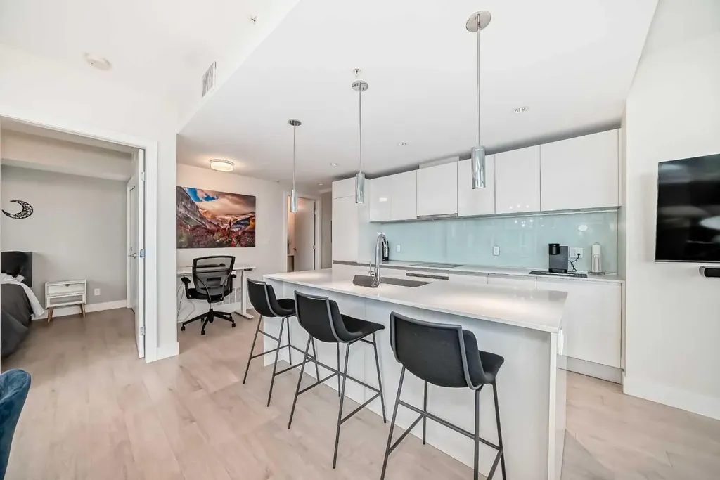 1188 3 Street SE Calgary AB T2G 1H8