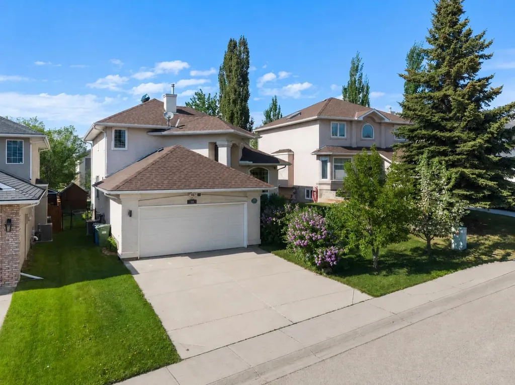 28 Mt Norquay Gate SE Calgary AB T2Z 2R3