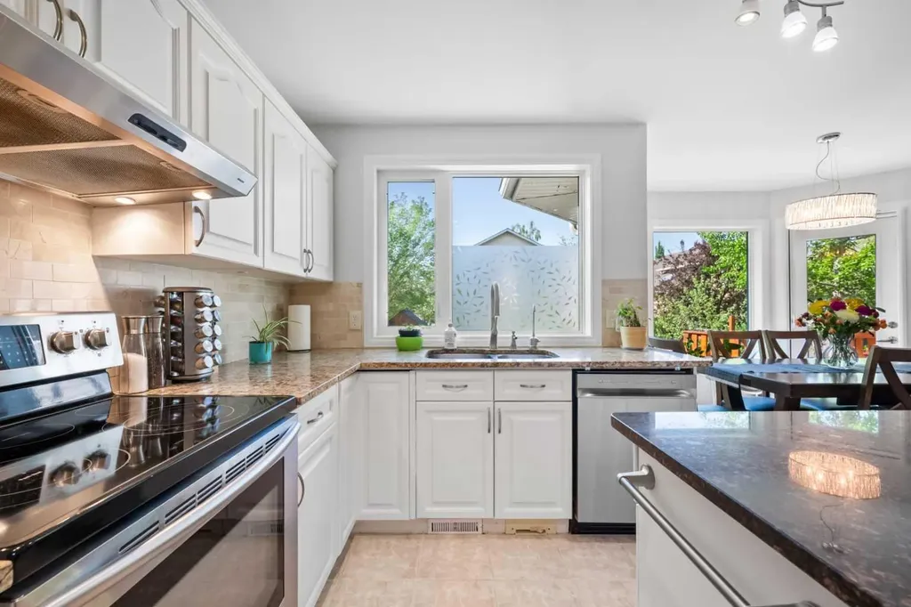 28 Mt Norquay Gate SE Calgary AB T2Z 2R3
