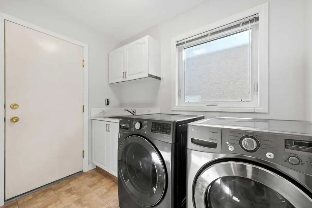 28 Mt Norquay Gate SE Calgary AB T2Z 2R3