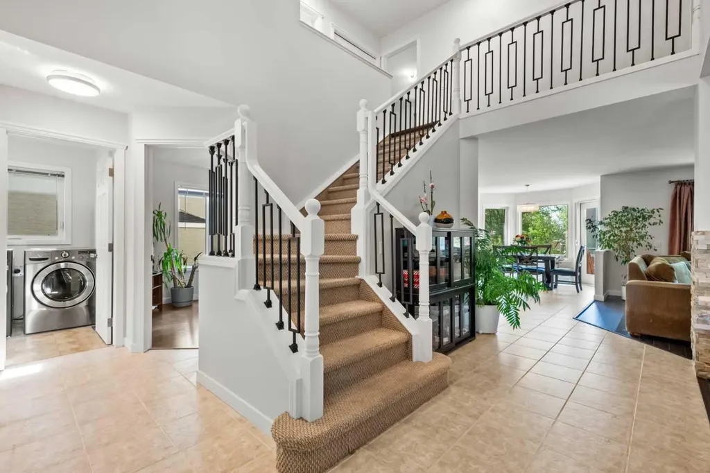 28 Mt Norquay Gate SE Calgary AB T2Z 2R3