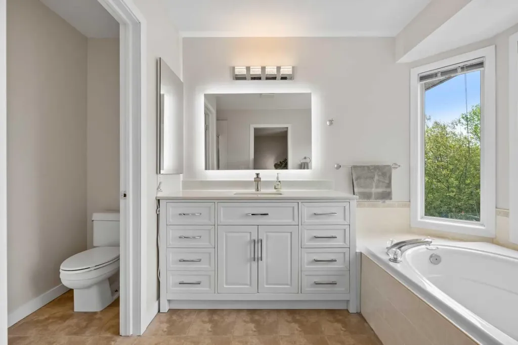28 Mt Norquay Gate SE Calgary AB T2Z 2R3