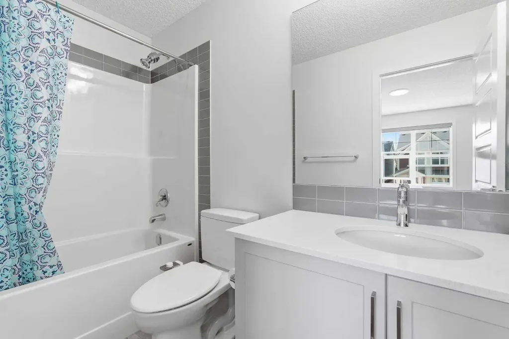 44 Amblefield Avenue NW Calgary AB T3P2C1