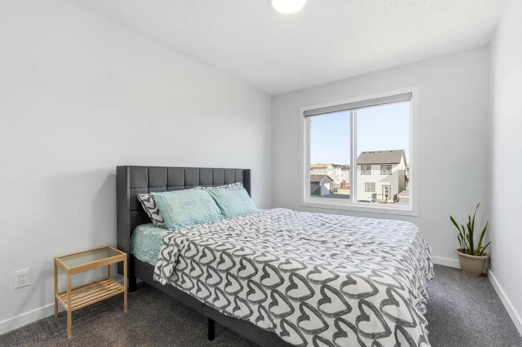 44 Amblefield Avenue NW Calgary AB T3P2C1