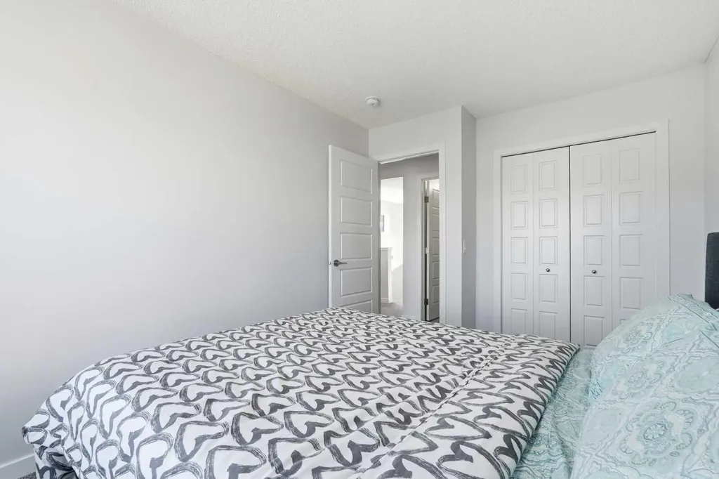 44 Amblefield Avenue NW Calgary AB T3P2C1