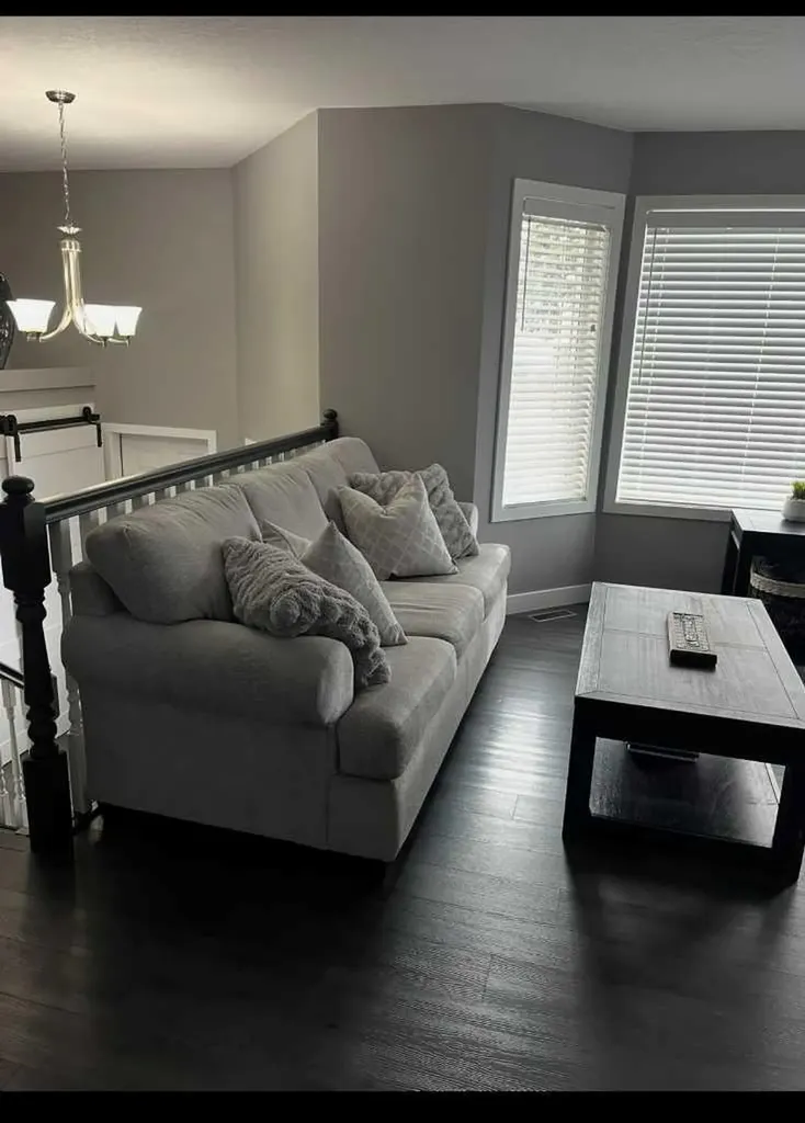 6218 12 Avenue S Edson AB T7E1Y5