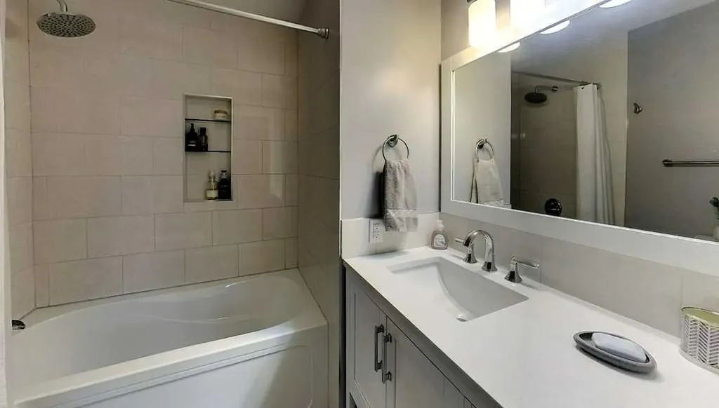 6218 12 Avenue S Edson AB T7E1Y5