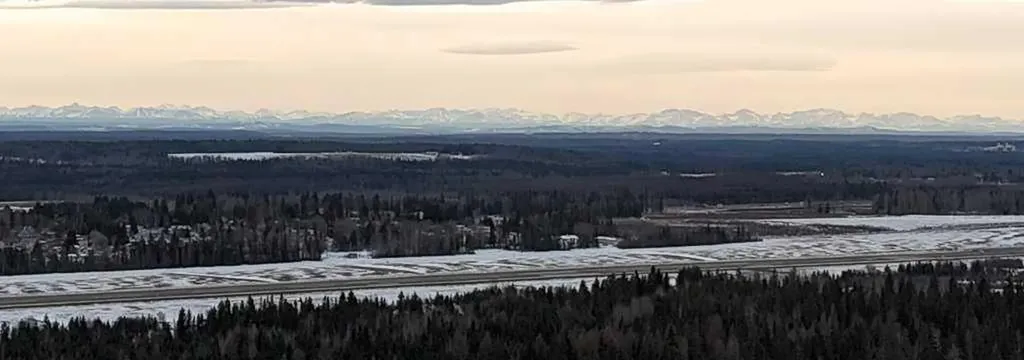 6218 12 Avenue S Edson AB T7E1Y5