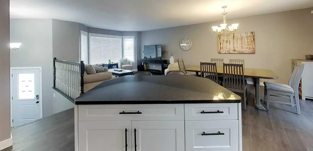 6218 12 Avenue S Edson AB T7E1Y5