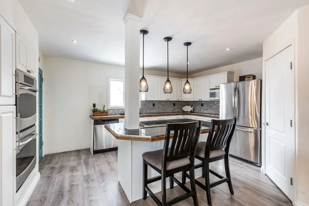 342 Cambridge Street SE Medicine Hat AB T1A0S8