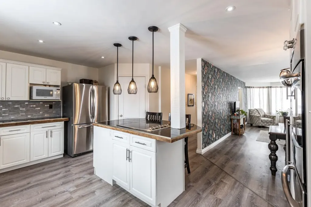 342 Cambridge Street SE Medicine Hat AB T1A0S8