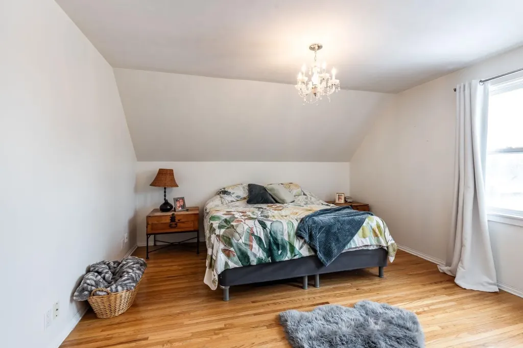 342 Cambridge Street SE Medicine Hat AB T1A0S8