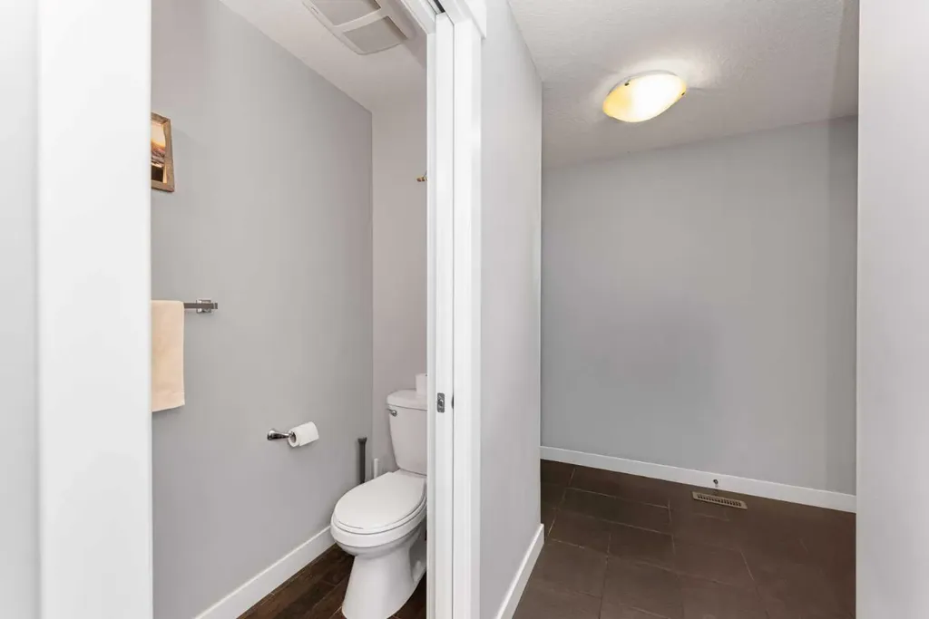 99 Brightoncrest Point SE Calgary AB T2Z5A7