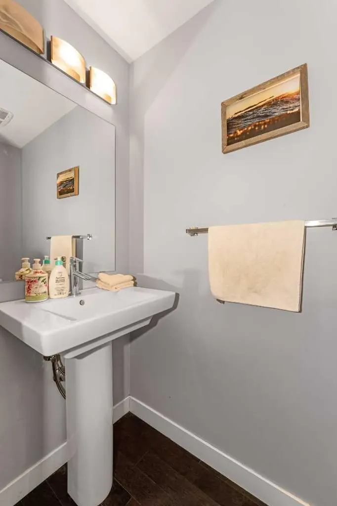 99 Brightoncrest Point SE Calgary AB T2Z5A7