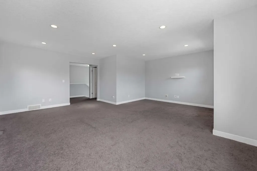 99 Brightoncrest Point SE Calgary AB T2Z5A7