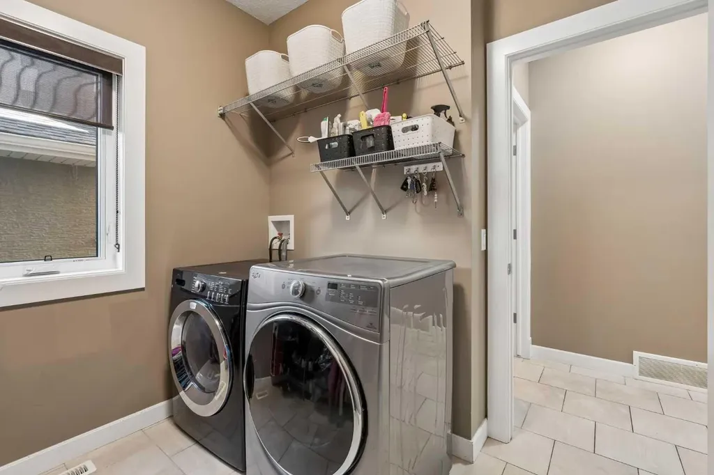 92 Panatella Crescent NW Calgary AB T3K 0H4