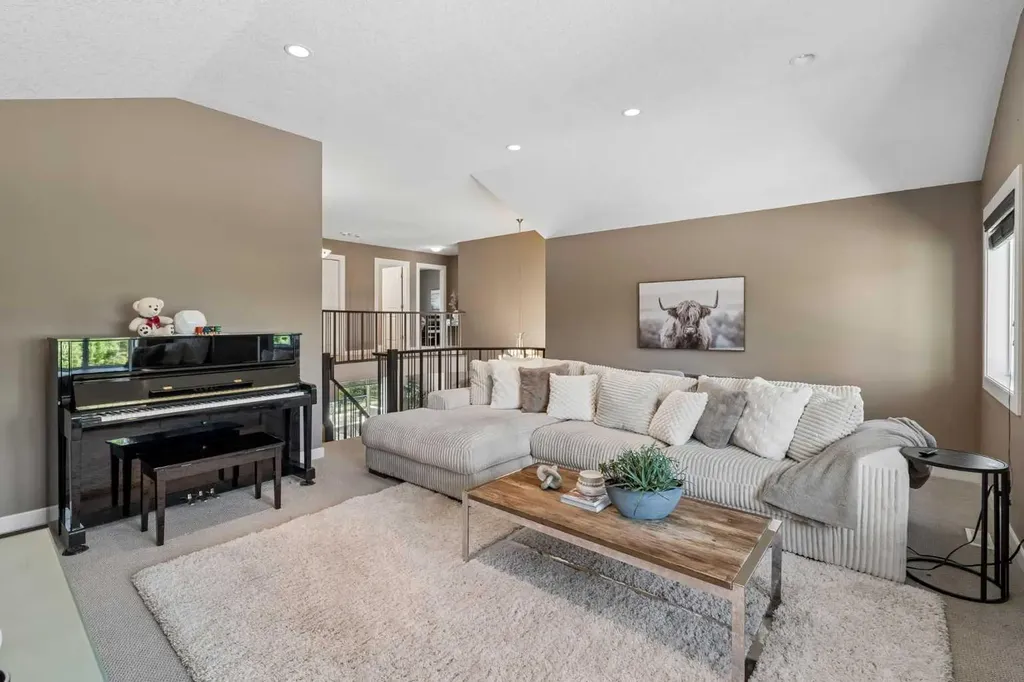 92 Panatella Crescent NW Calgary AB T3K 0H4