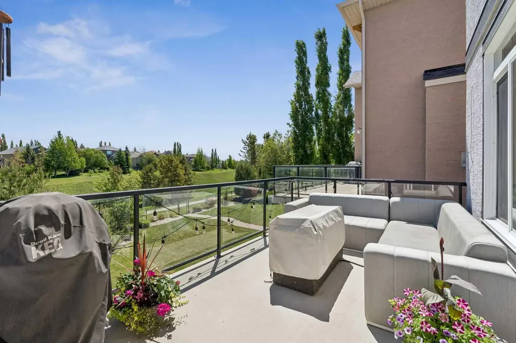 92 Panatella Crescent NW Calgary AB T3K 0H4