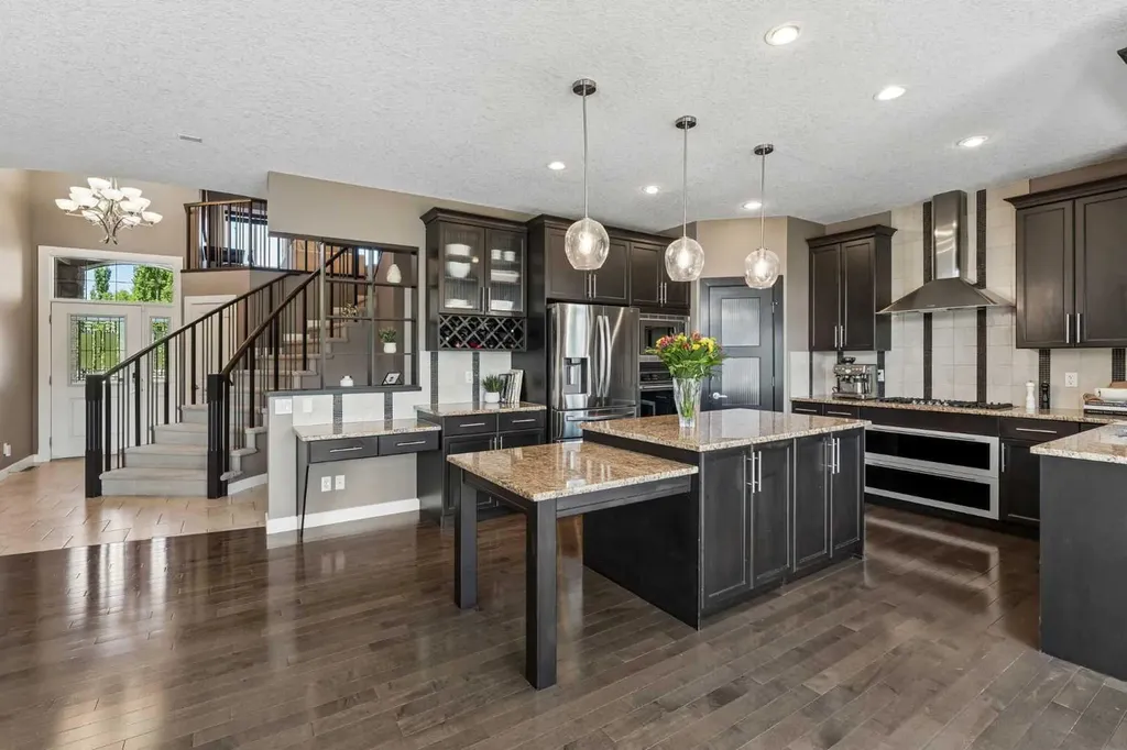 92 Panatella Crescent NW Calgary AB T3K 0H4