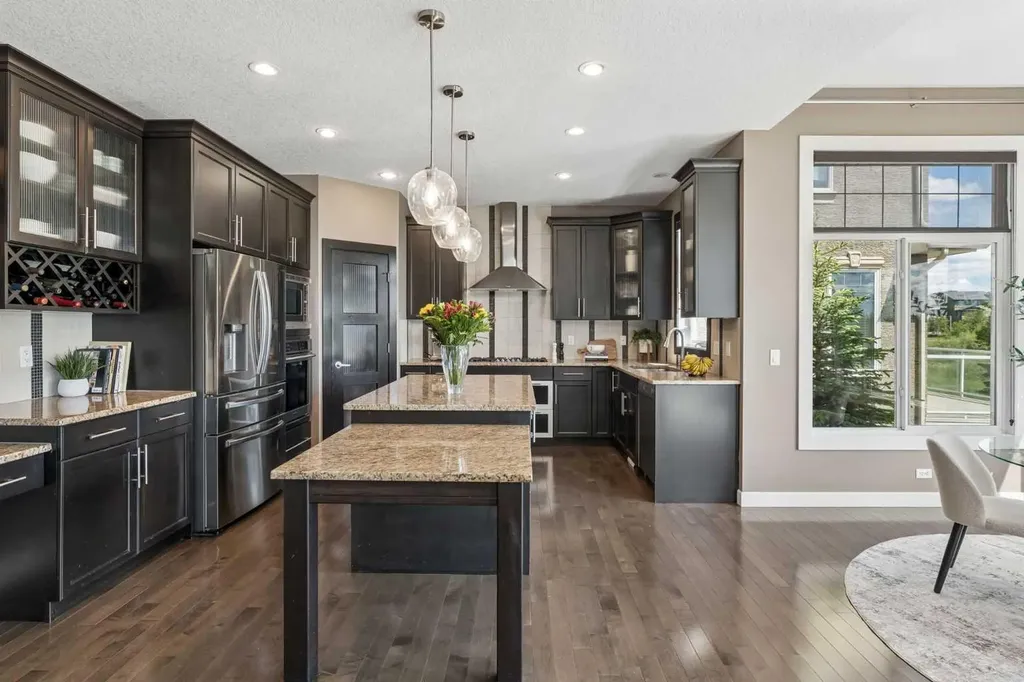 92 Panatella Crescent NW Calgary AB T3K 0H4