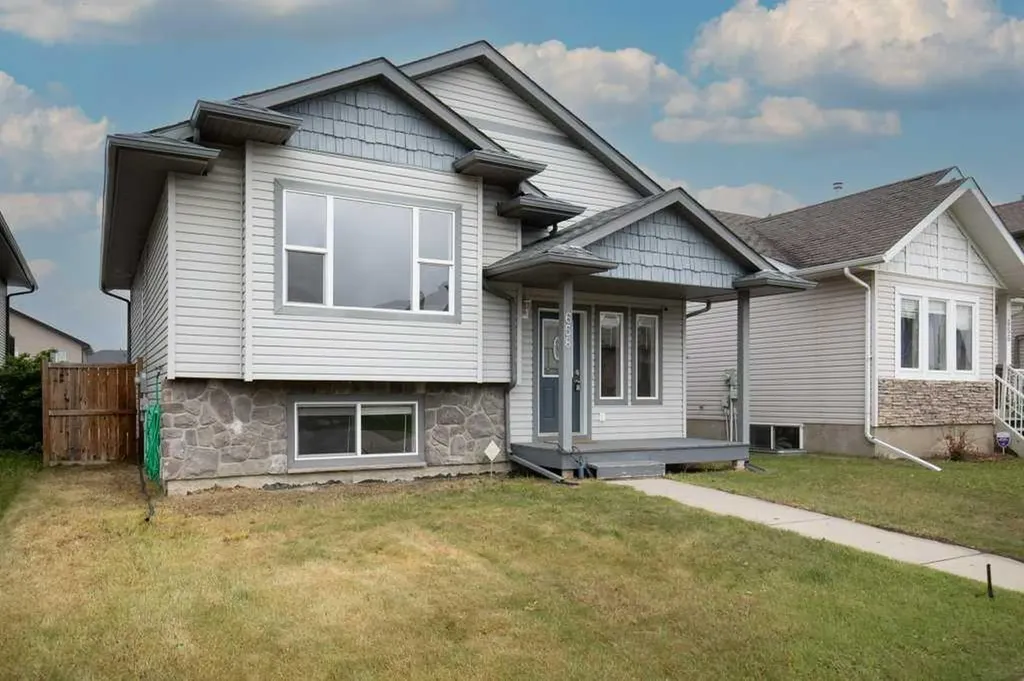 658 Red Oak Close Springbrook AB T4S 0B5