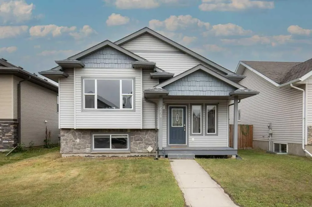 658 Red Oak Close Springbrook AB T4S 0B5