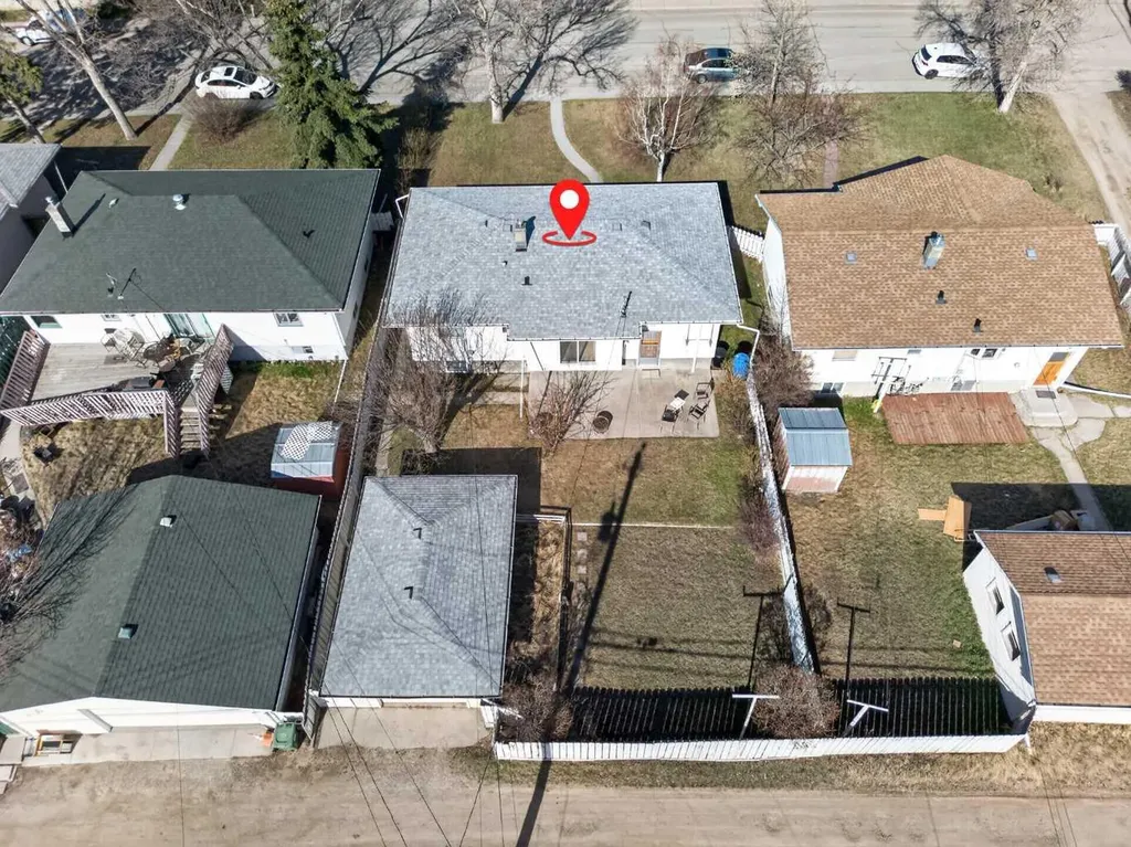 2416 38 Street SW Calgary AB T3E 3E5