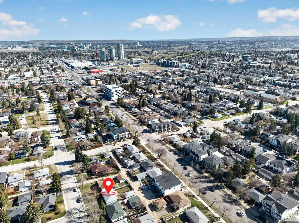 2416 38 Street SW Calgary AB T3E 3E5