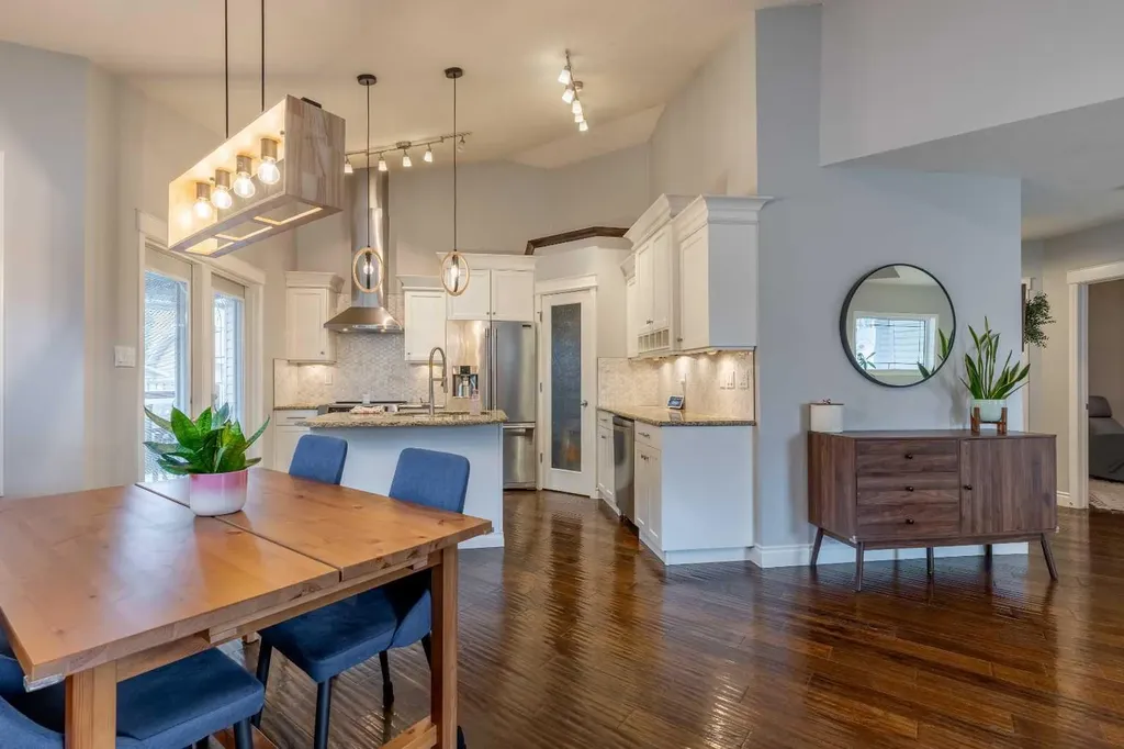 293 Heritage Boulevard W Lethbridge AB T1K 7M5