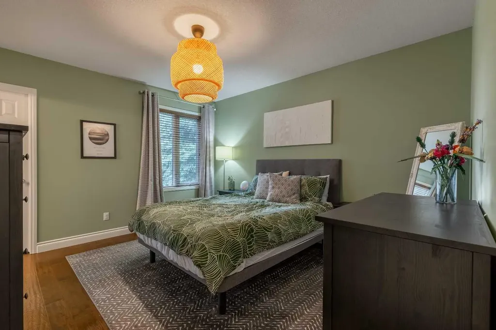 293 Heritage Boulevard W Lethbridge AB T1K 7M5