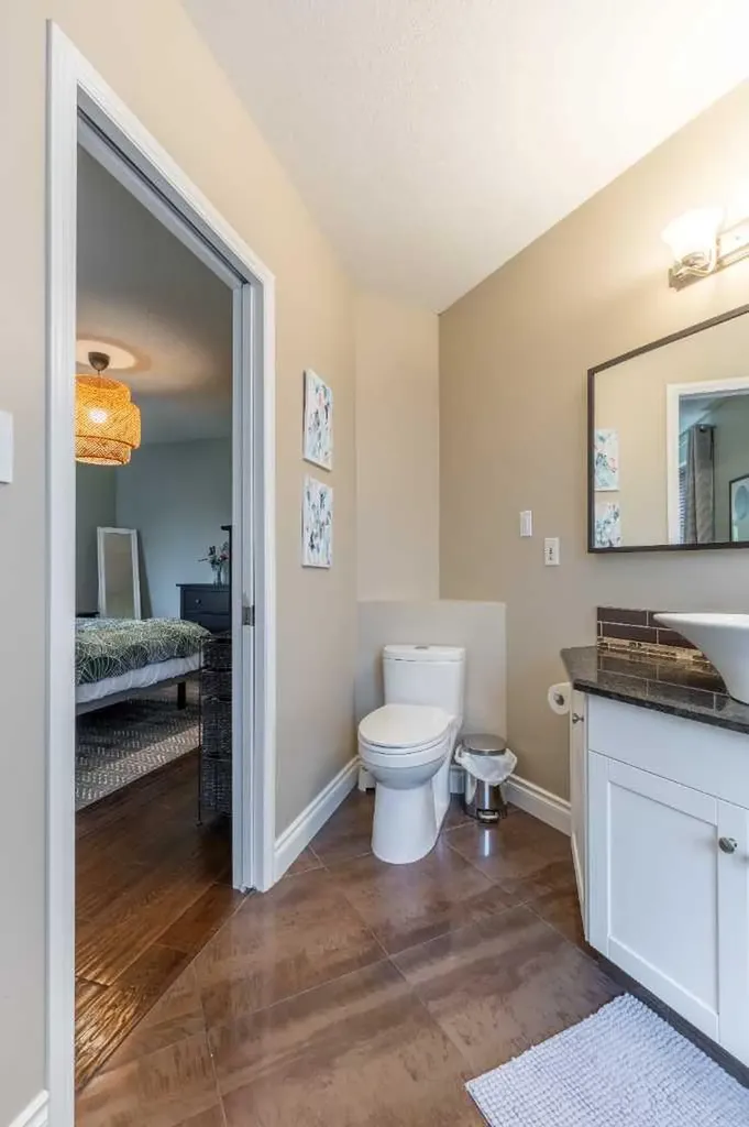 293 Heritage Boulevard W Lethbridge AB T1K 7M5