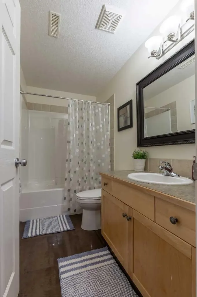 293 Heritage Boulevard W Lethbridge AB T1K 7M5