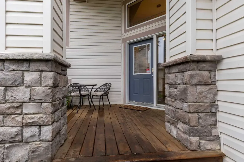 293 Heritage Boulevard W Lethbridge AB T1K 7M5