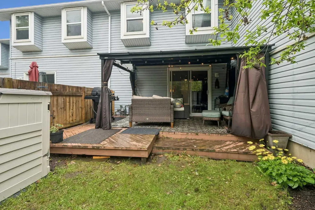 4810 40 Avenue SW Calgary AB T3E 1E5