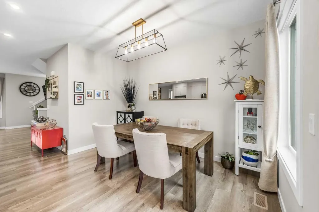 605 Evanston Link NW Calgary AB T3P 1S2