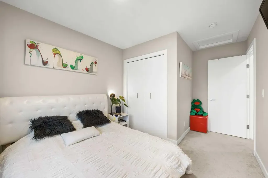 605 Evanston Link NW Calgary AB T3P 1S2