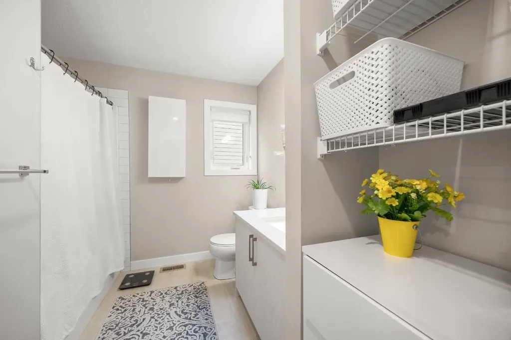 605 Evanston Link NW Calgary AB T3P 1S2