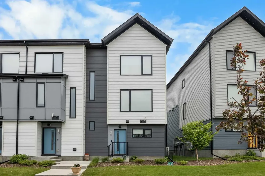 605 Evanston Link NW Calgary AB T3P 1S2